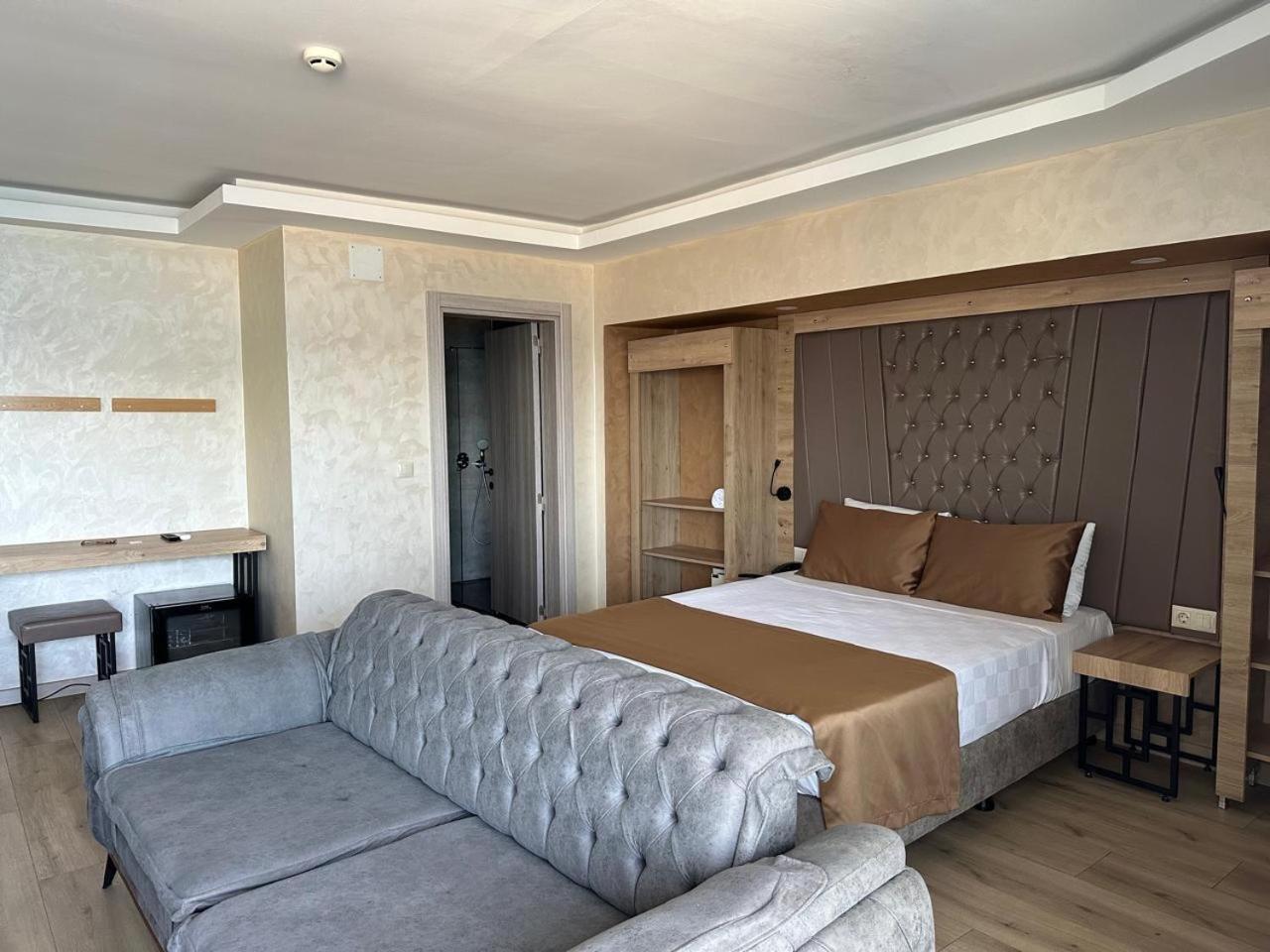 Point Beach Hotel มาร์มาริส ภายนอก รูปภาพ