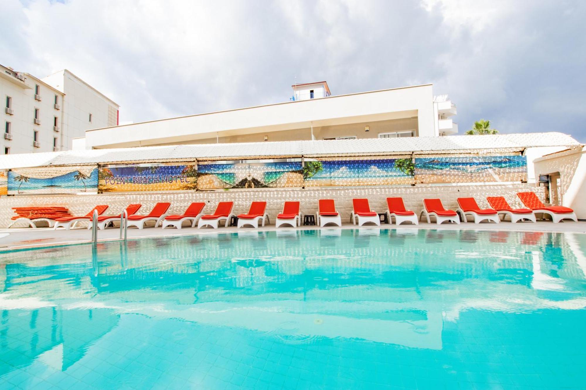 Point Beach Hotel มาร์มาริส ภายนอก รูปภาพ