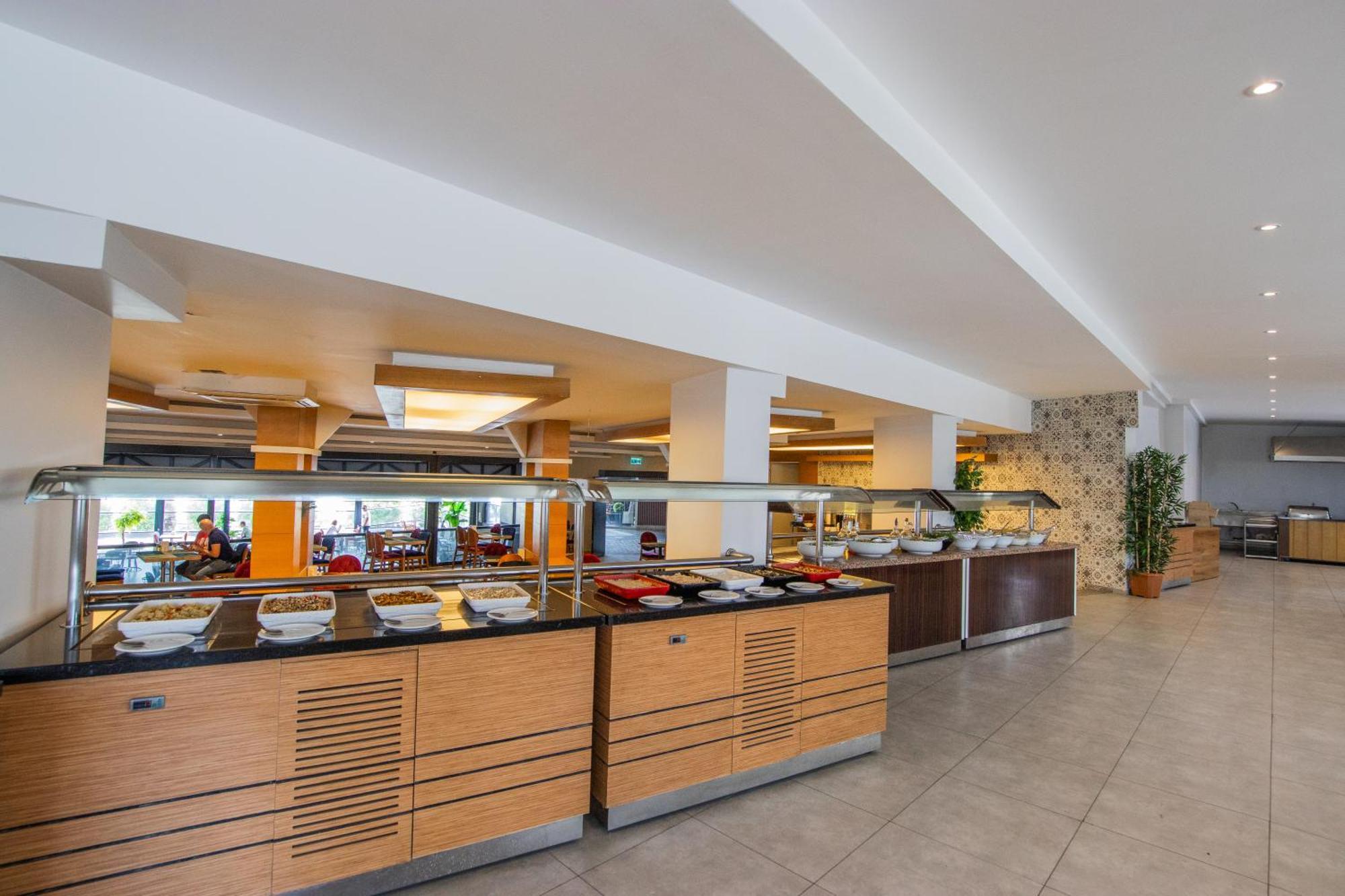 Point Beach Hotel มาร์มาริส ภายนอก รูปภาพ